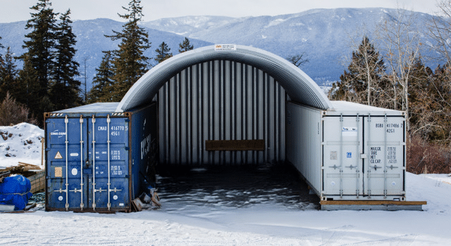 R Model 20' x 7' x 20'